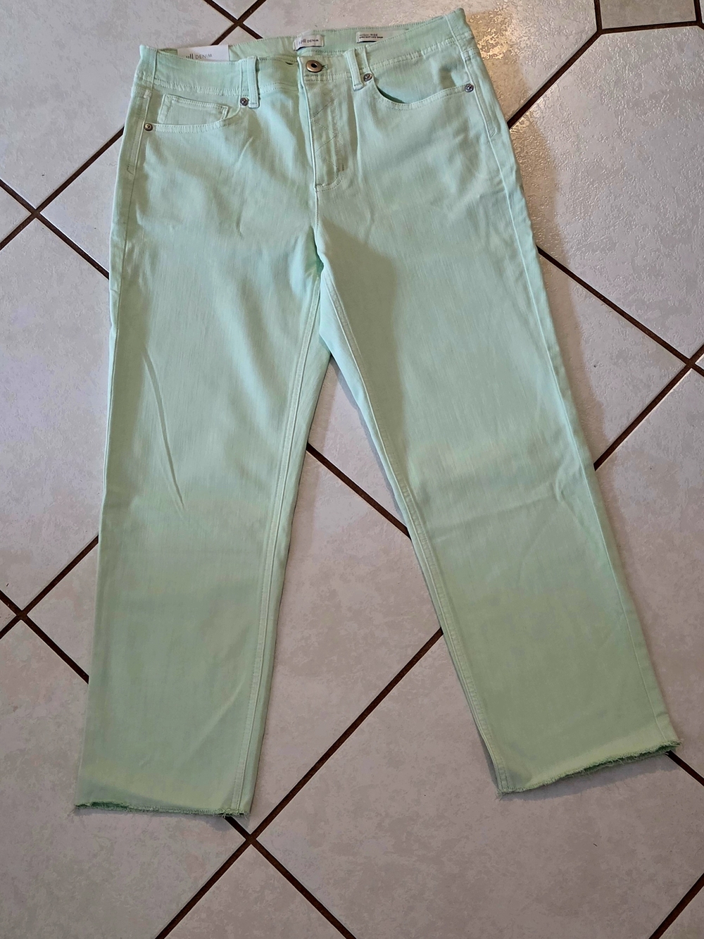 NWT J. Jill Straight-leg Crop Jean